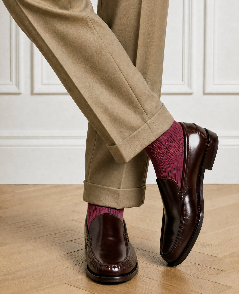 Democratique Socks Fine Rib Bordeaux worn with brown loafers